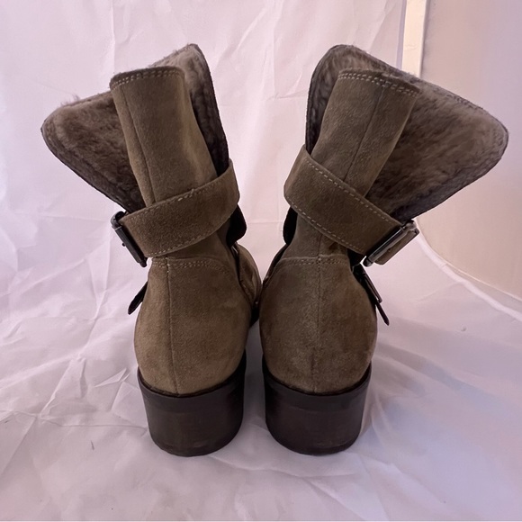 KURT GEIGER Brown Suede Buckle Ankle Boot Sheepskin Lined Low Heel Size 38/7-7.5 - Picture 4 of 15